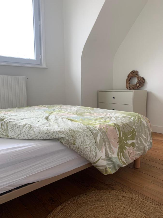 Ferienwohnung Le Logis De La Marina Calais Exterior foto